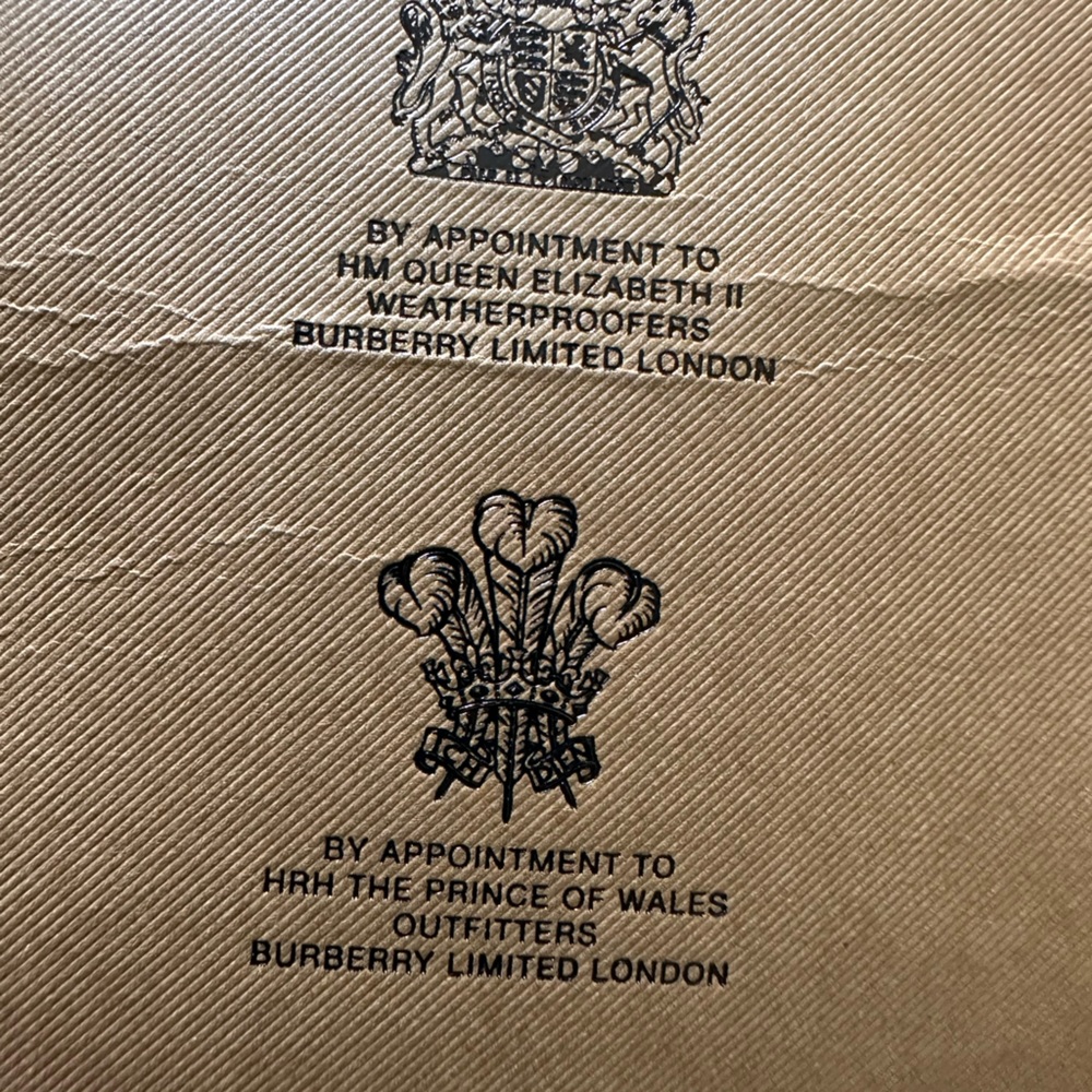 SOLD Auth Burberry Limited Edition London Tote Bag NEW - Picture 12 of 16